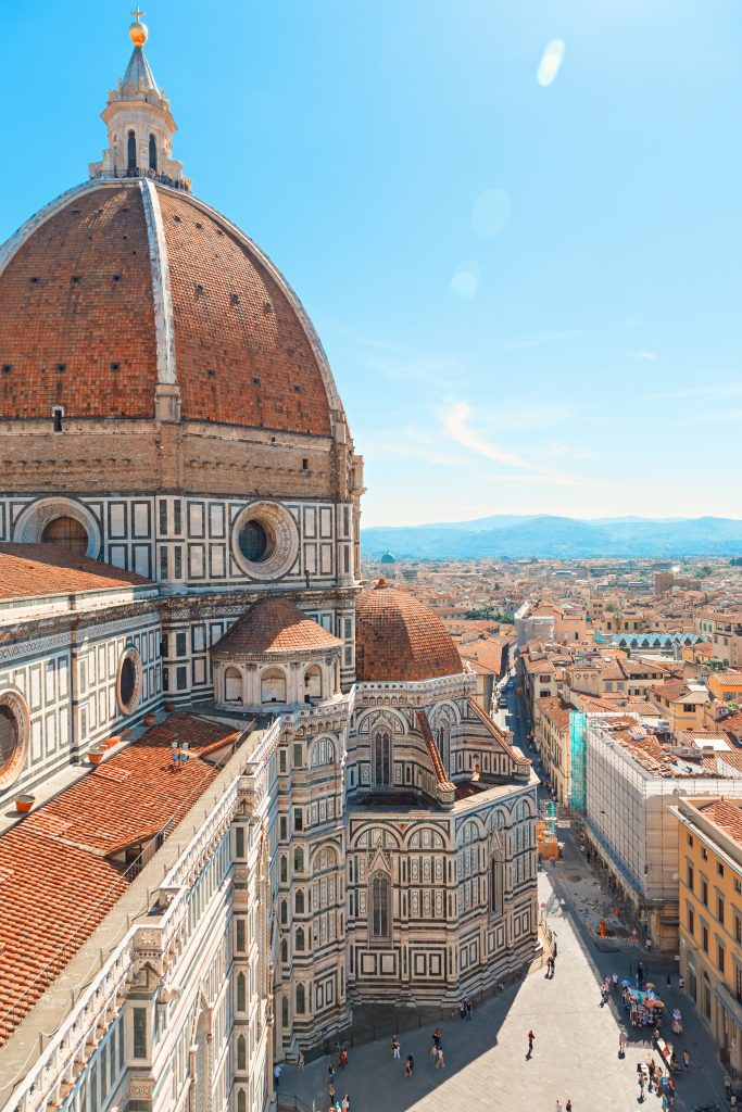 Florence in the Serene Season – Art, Culture & People