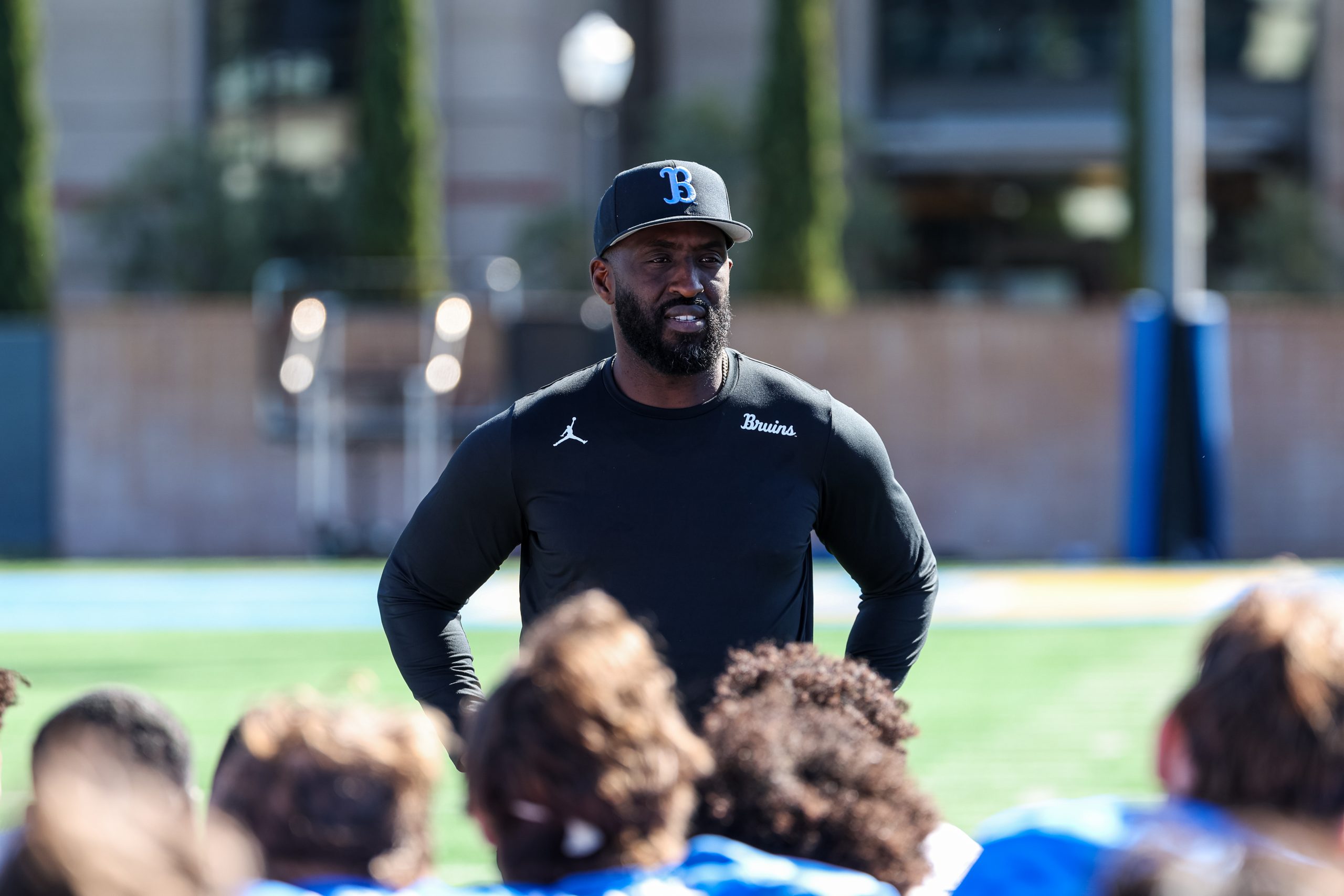 DeShaun Foster '14 coaching