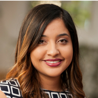 Cinthia Flores '10