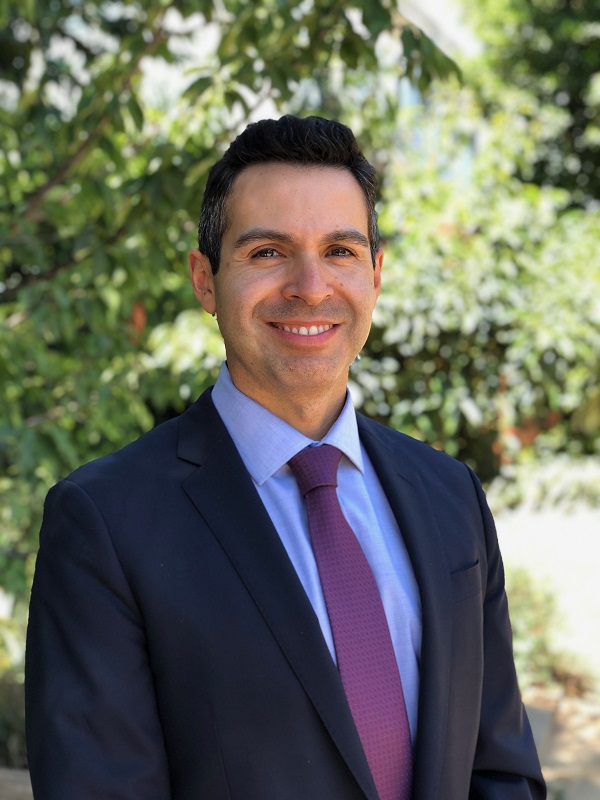 Carlos Dominguez '01