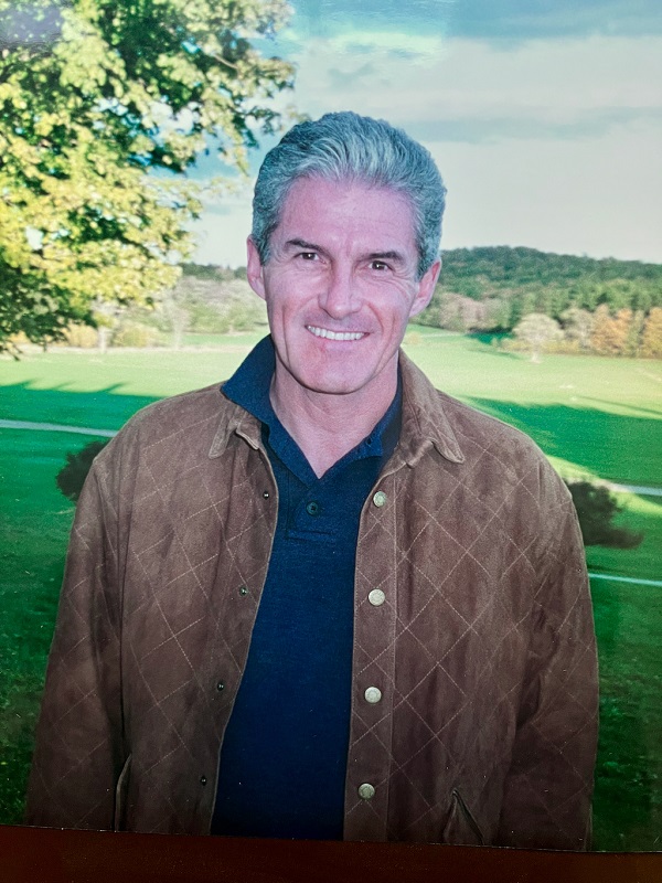 John D. (Jack) Jones II '69
