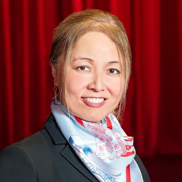 Jane Fujishige Yada '88