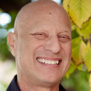Jim Stavis '77