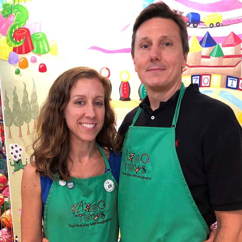 Joe ’93 and Whitney, MBA ’05,  Novak