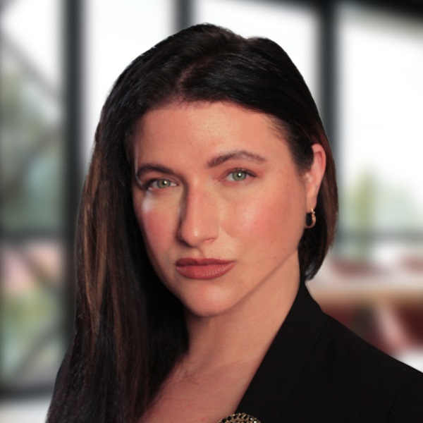 Liora Paniz '07