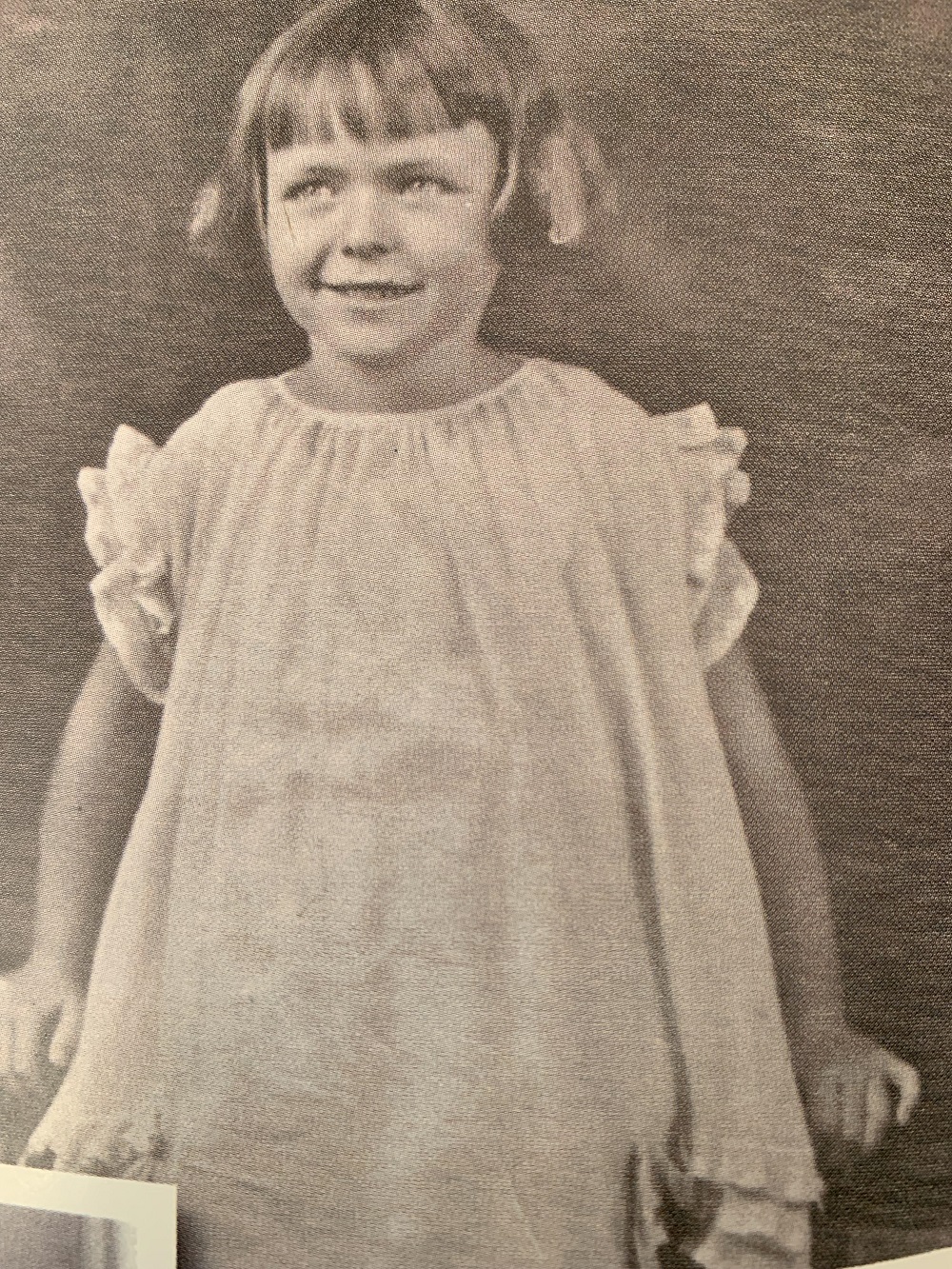 Nellie Louise Jennings - childhood