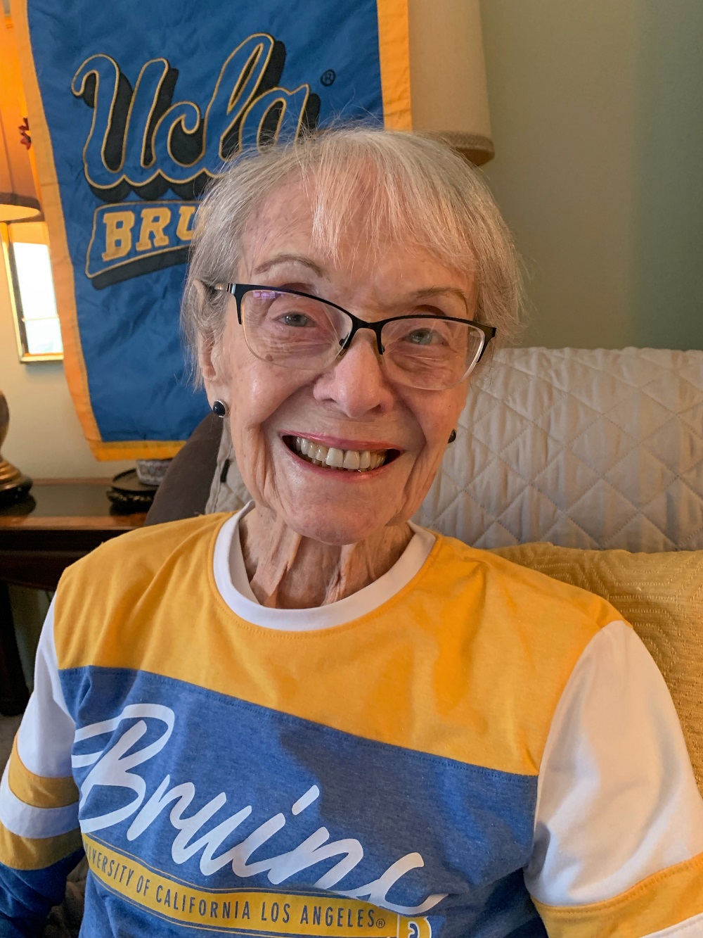 Nellie Louise Jennings - number 1 Bruin fan 12-01-2021