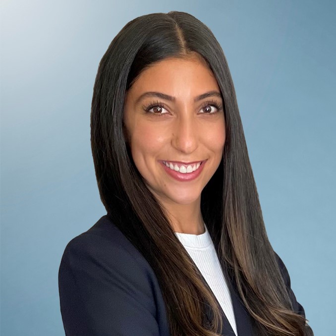 Nicole Halavi '15