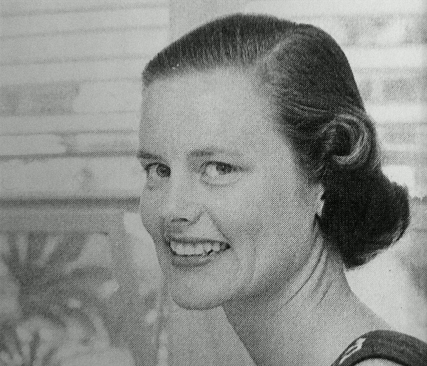 Sharla (Perrine) Boehm ’51