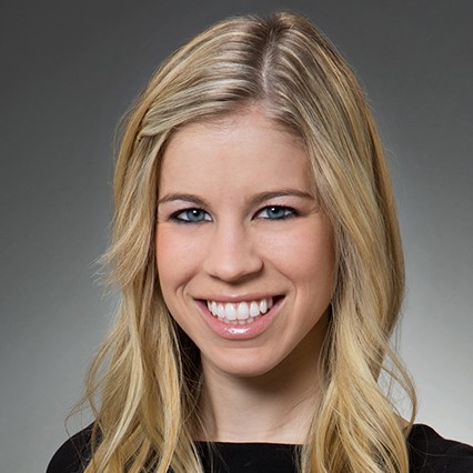Vanessa Foltyn Roman '08
