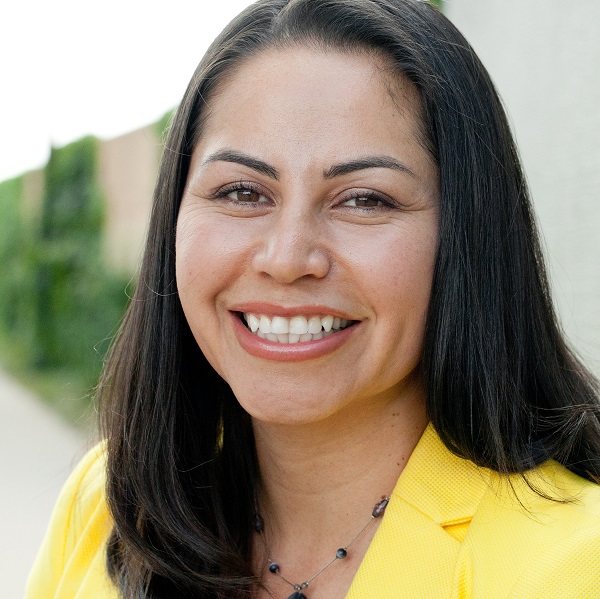 Yeni “Violeta” Garcia, M.Ed. ’06