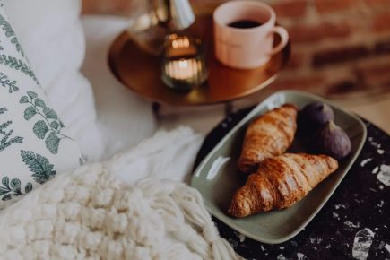 cozy-time-with-croissants-and-figs