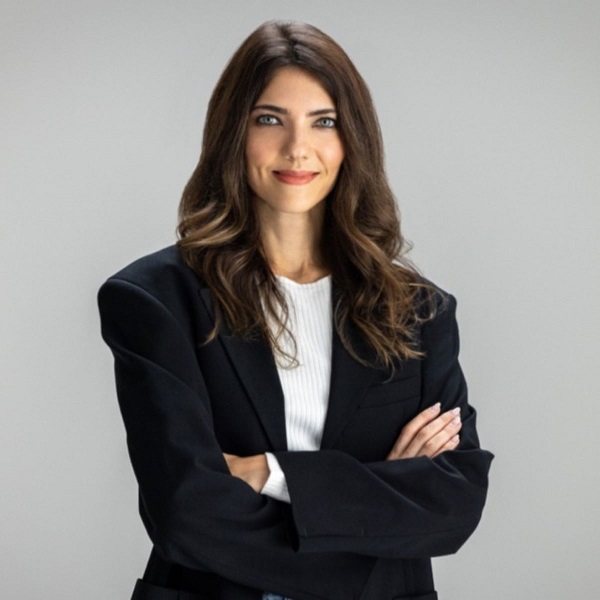 Tamara Lazzarotto '12