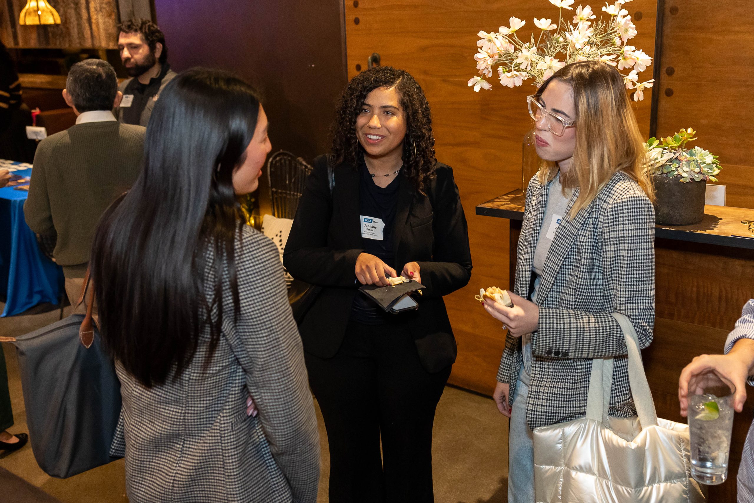 Bruins in Business & Tech Networking Night
Tiato Kitchen + Venue
2700 Colorado Avenue, Santa Monica,
260112 Gallery Image