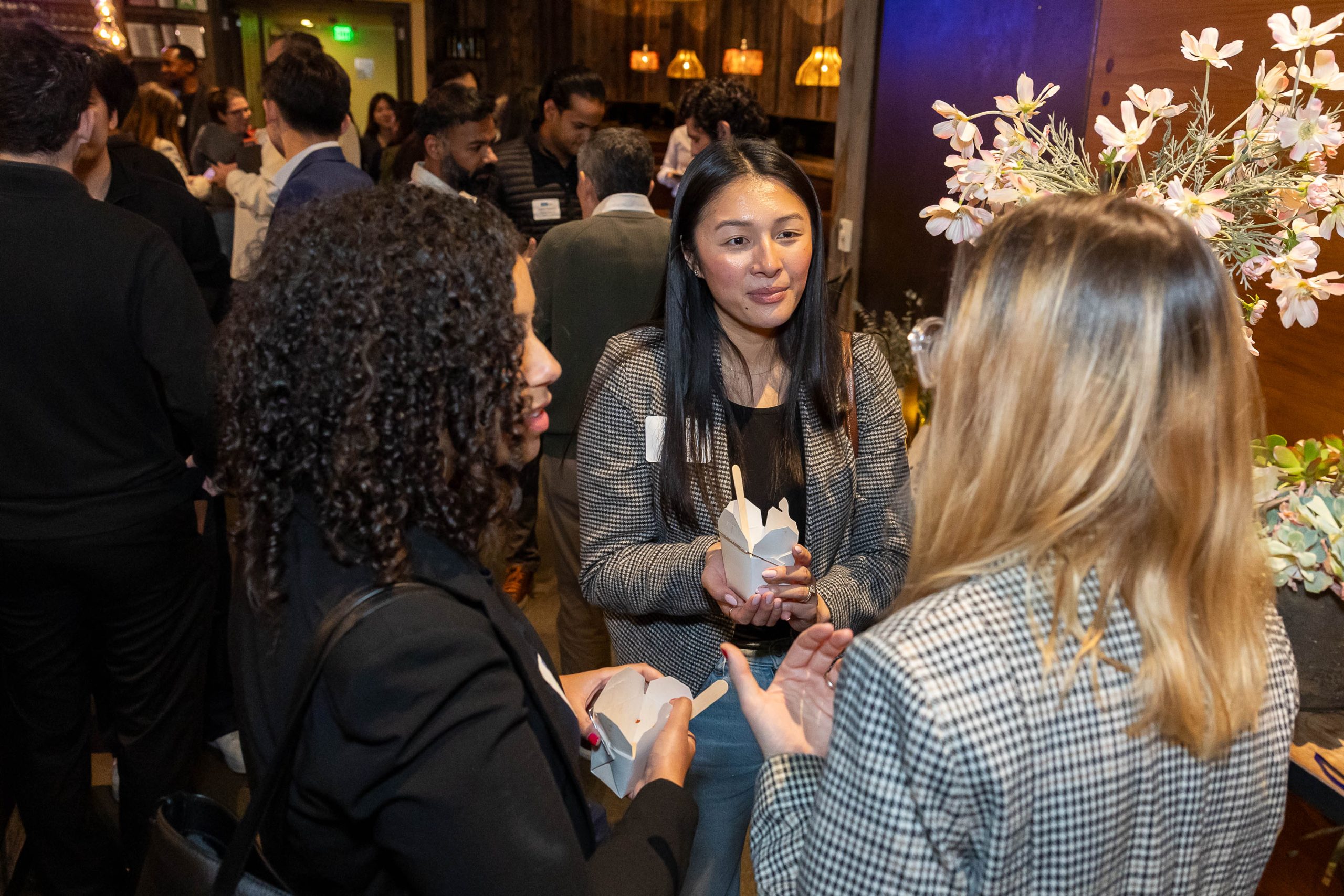 Bruins in Business & Tech Networking Night
Tiato Kitchen + Venue
2700 Colorado Avenue, Santa Monica,
260112 Gallery Image